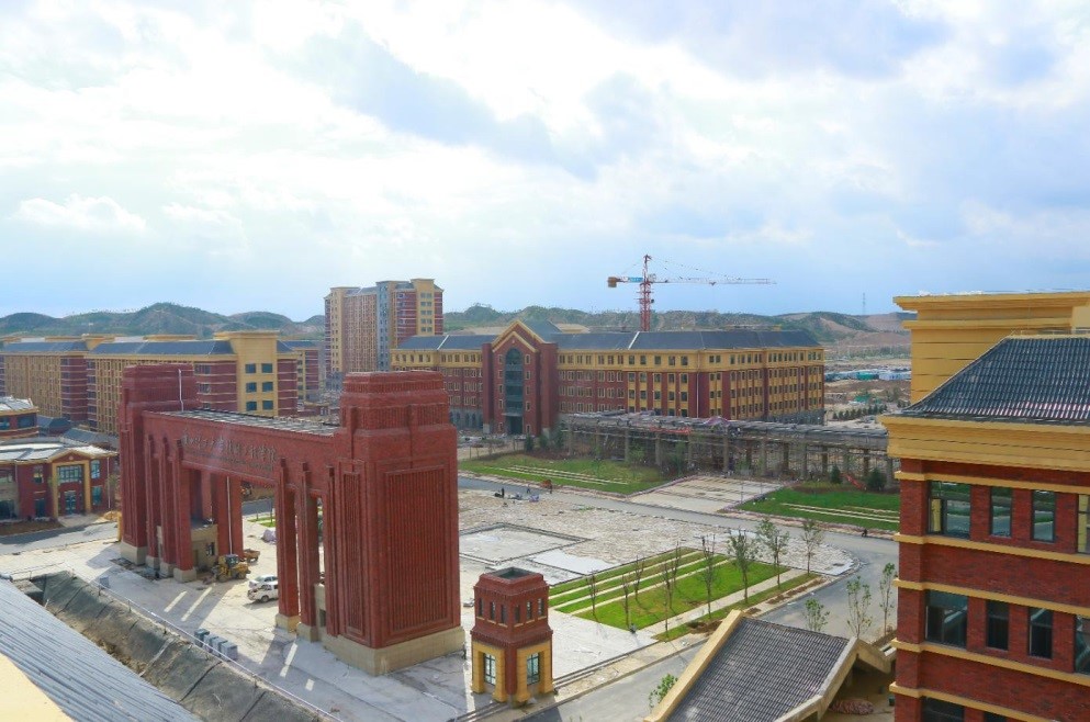 兰州校园1.jpg 兰州校园1.jpg